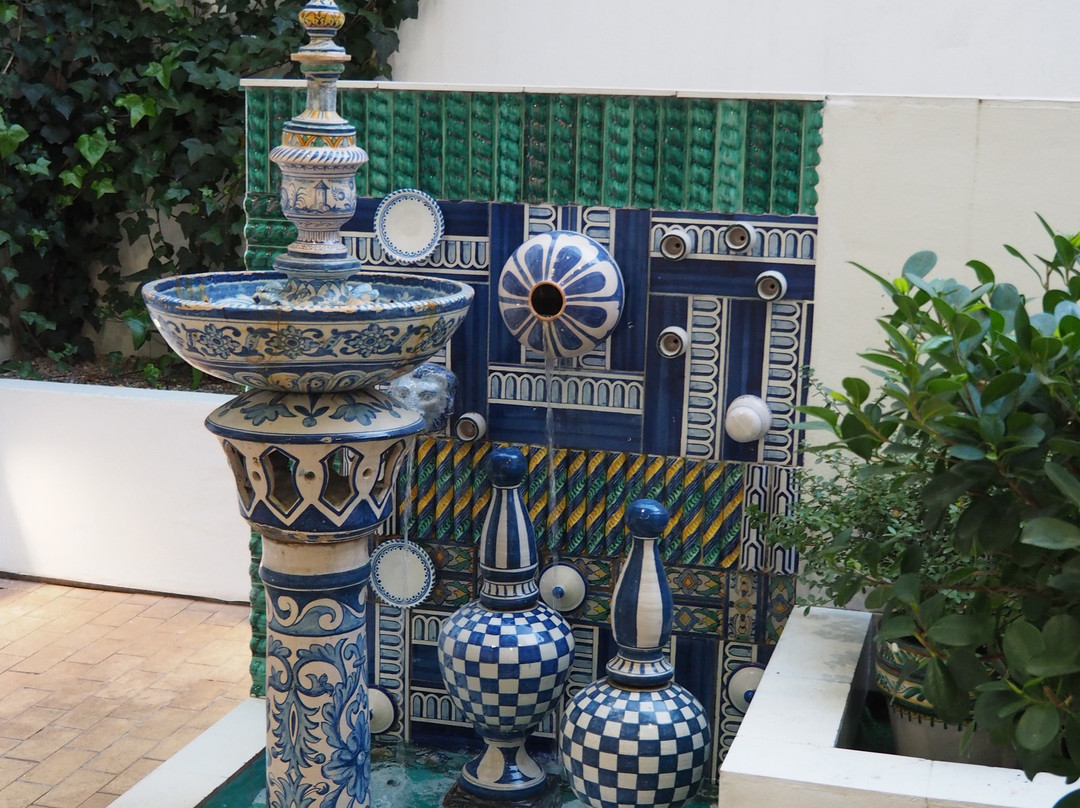 Hotel Triana Montalvan主图