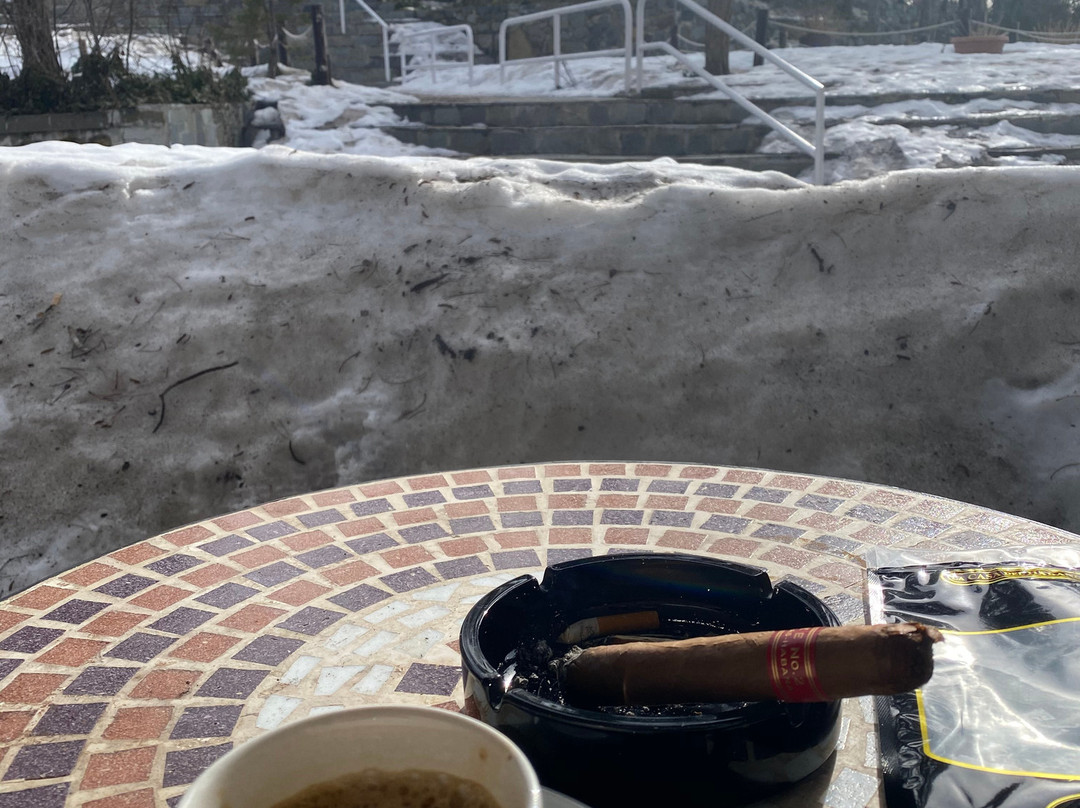 特鲁多斯居比利酒店主图