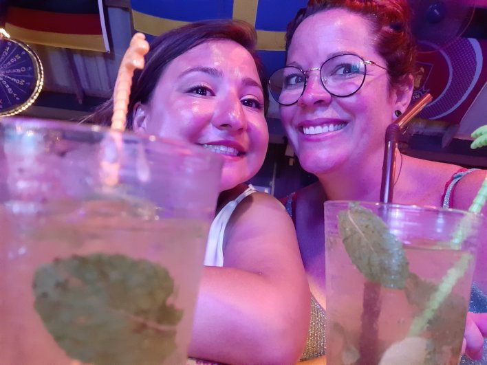 Cheeky Monkey Bar-兰塔岛必去景点