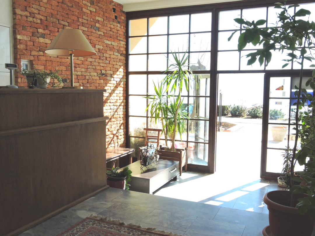 Lakeview Hotel and Resort主图