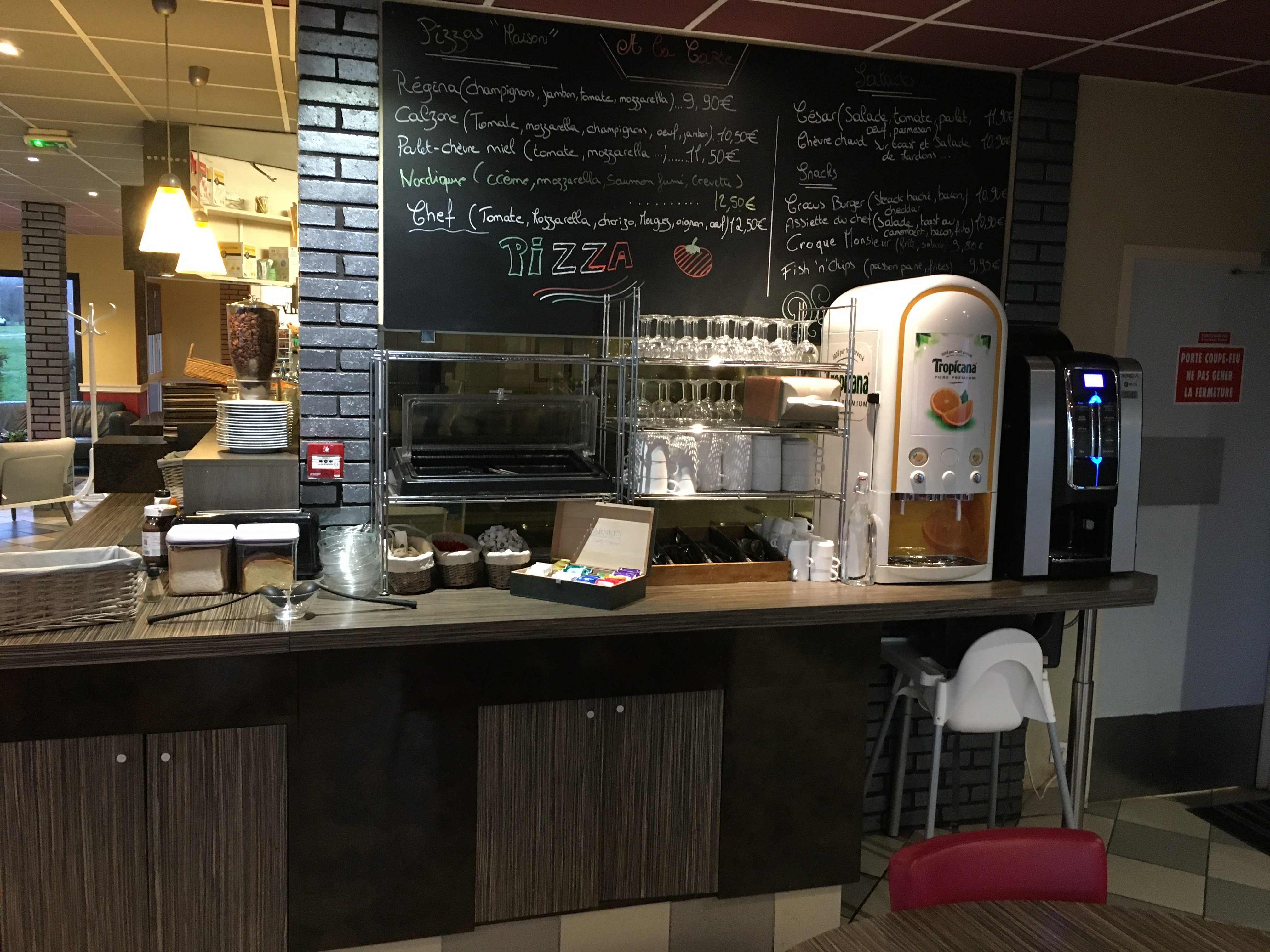 Hotel Crocus-餐饮
