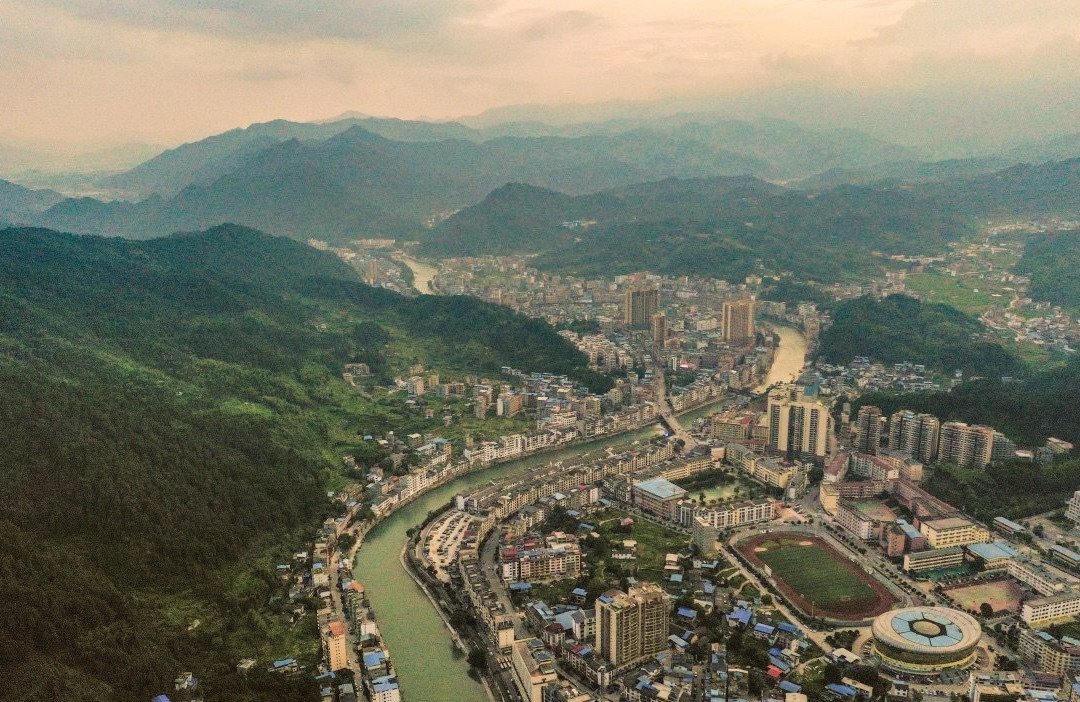 盛源大酒店主图