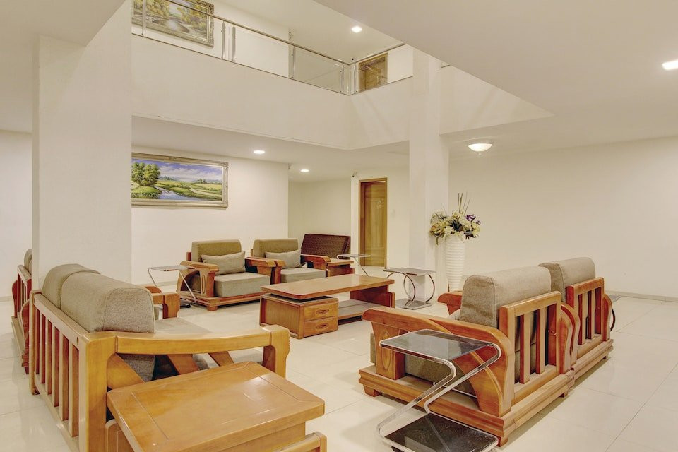 Capital O 40790 Hotel Triveni主图