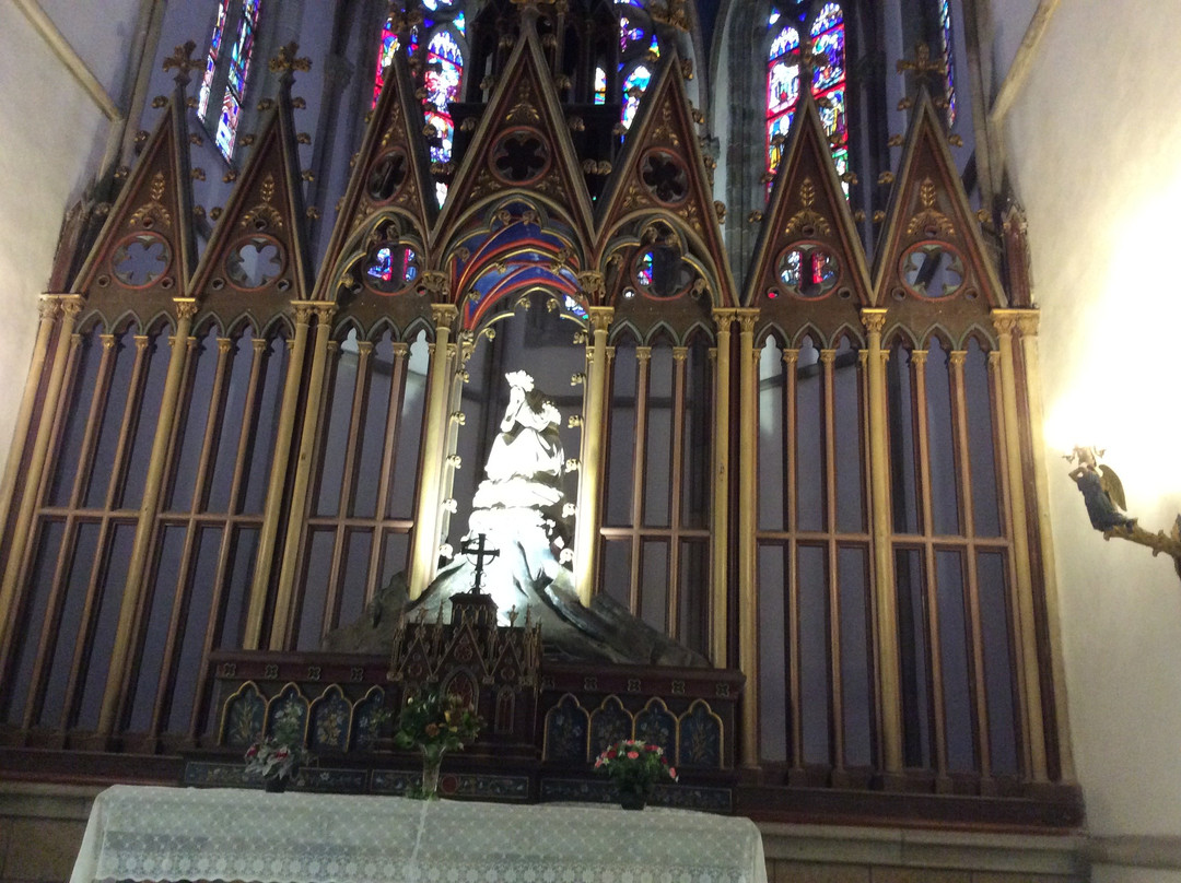 sanctuaire Notre-Dame de la Salette-St-Martin-des-Champs必去景点