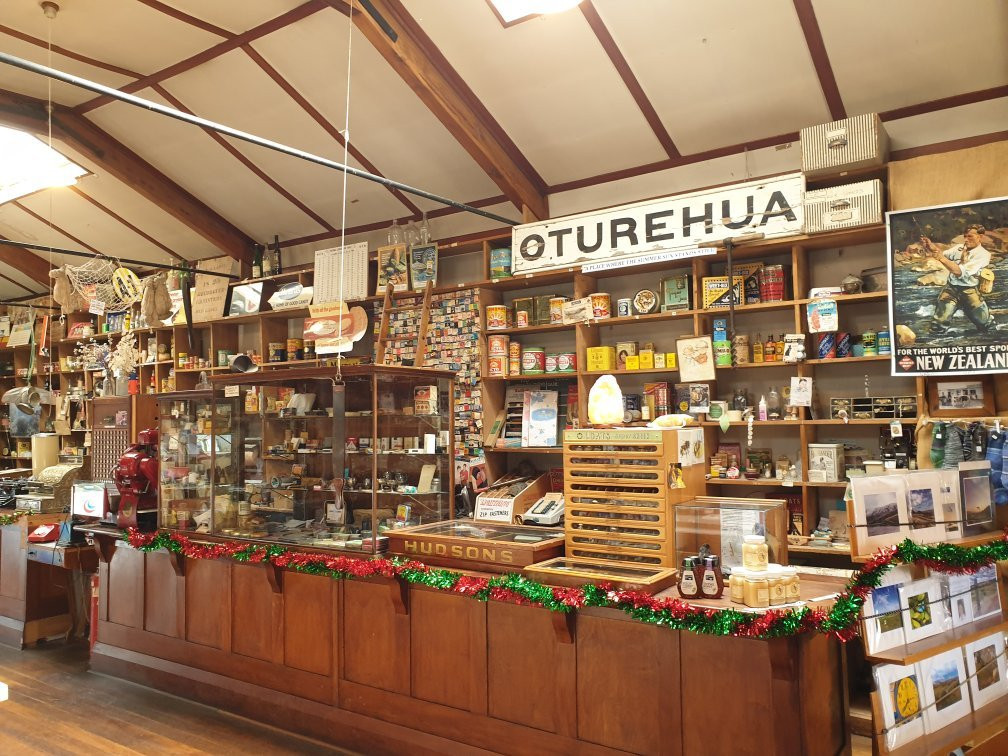 Gilchrist's Oturehua Store景点图片