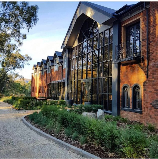 The Trawool Estate主图