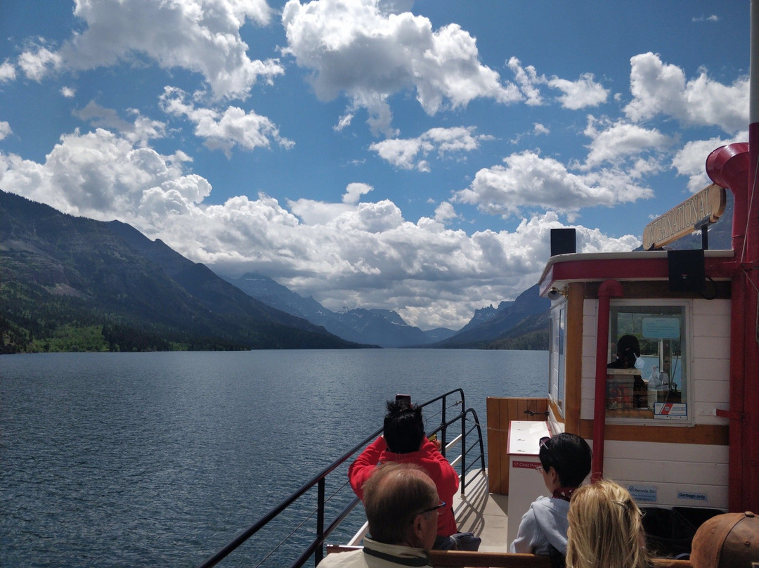 Waterton Shoreline Cruise Co.景点图片
