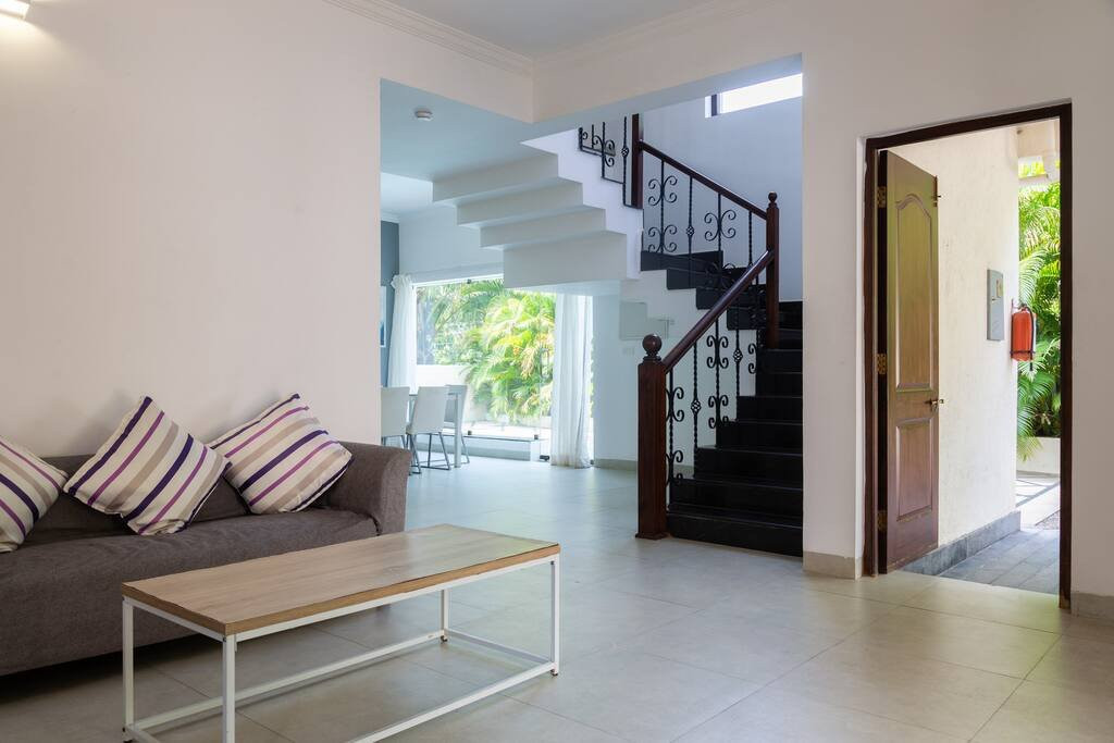 Mansions by Pinto Rosario主图