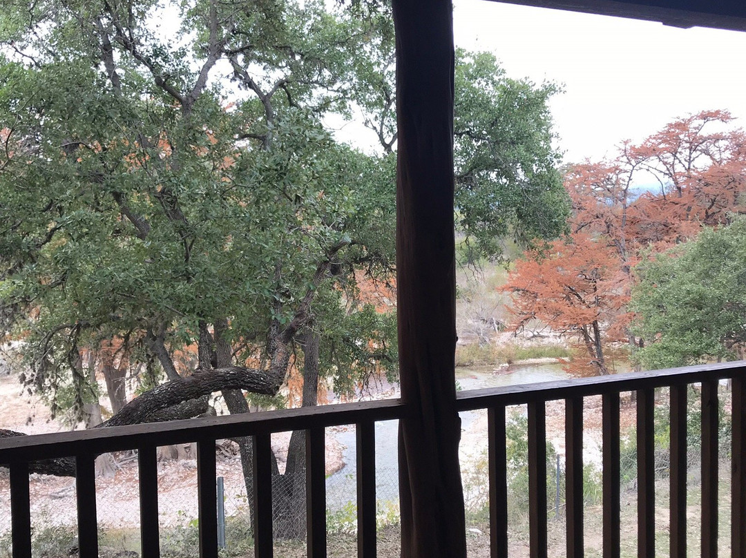 River Haven Cabins主图