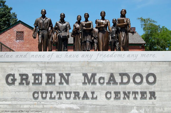 Green McAdoo Cultural Center景点图片