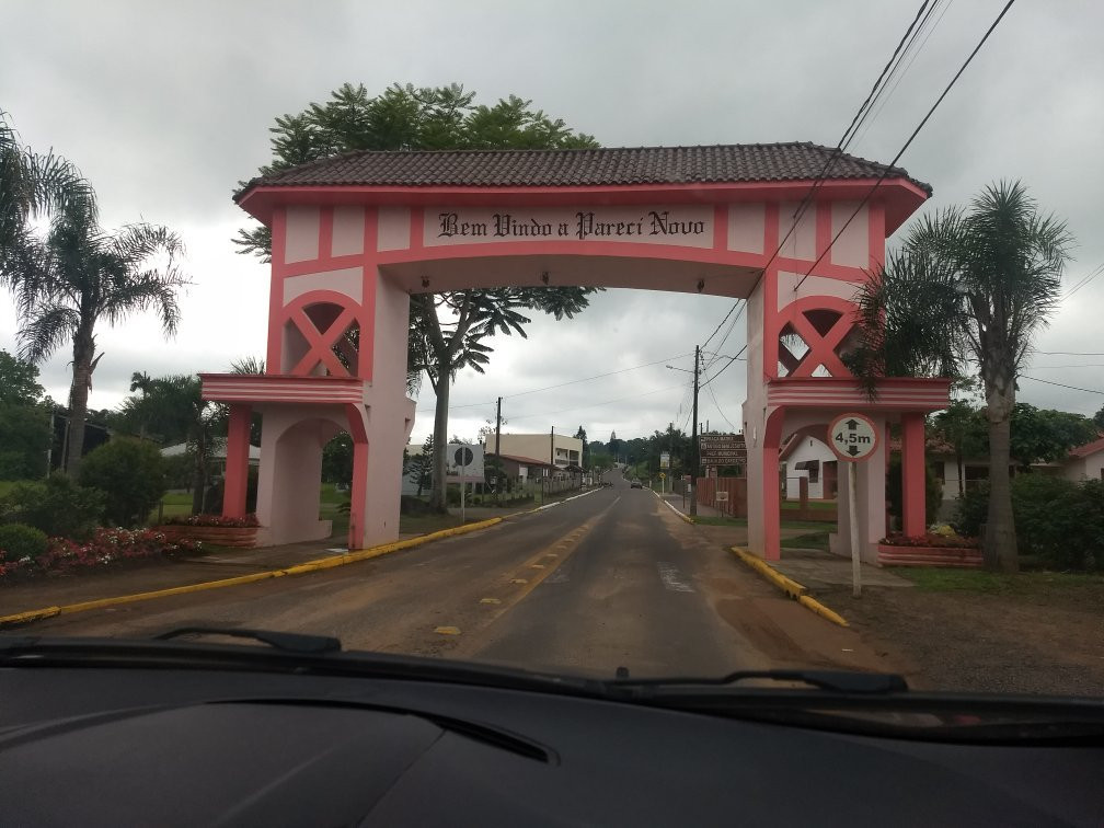 Portico de Pareci Novo景点图片