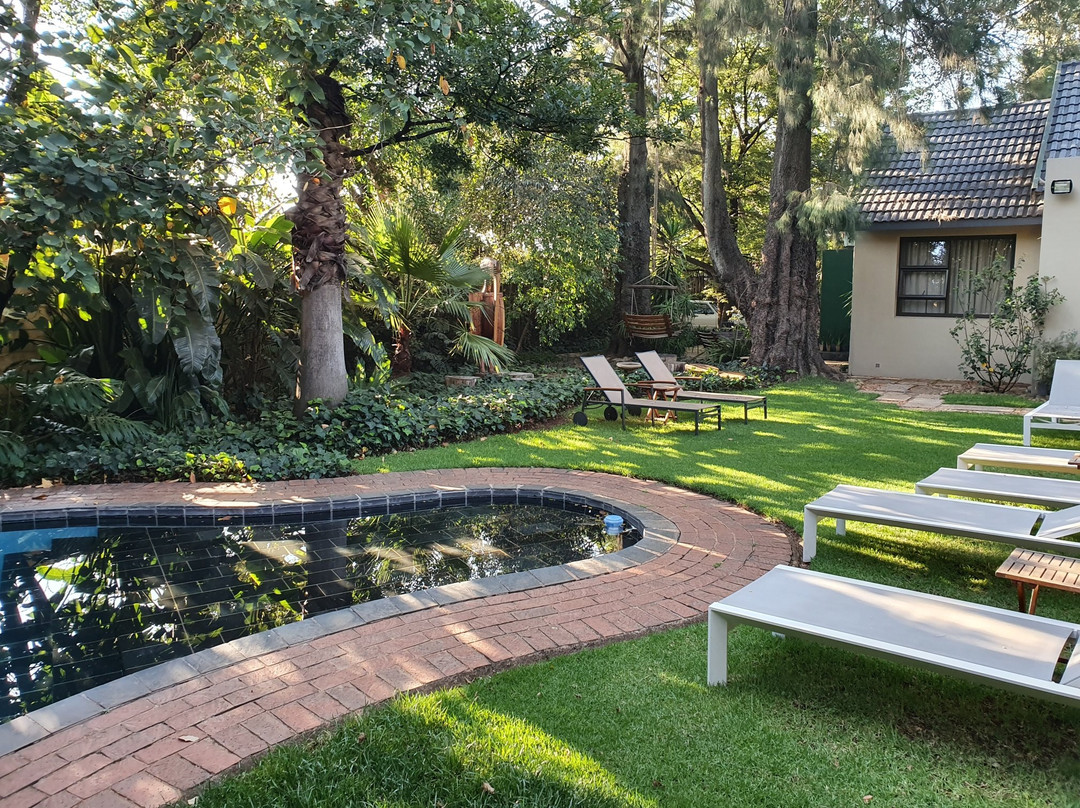 非洲巖酒店主图