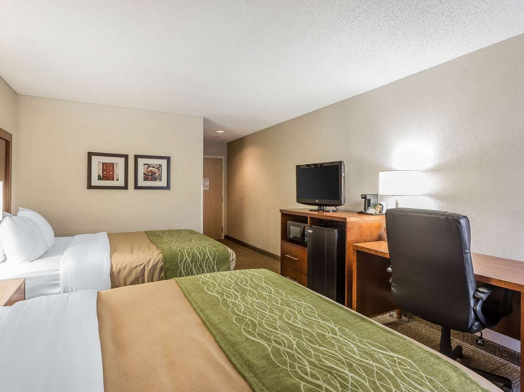 Quality Inn Summerville-Charleston主图