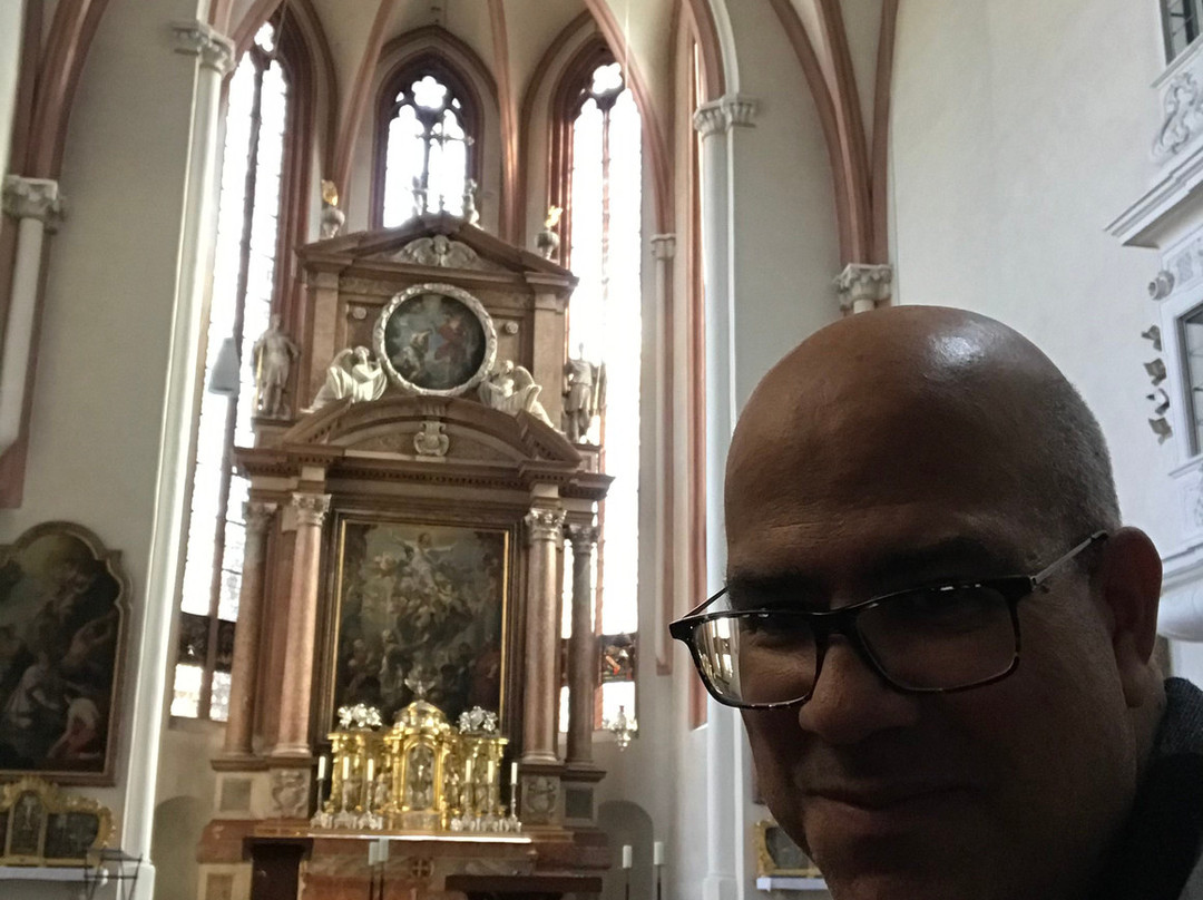Stiftskirche Sankt Peter und Johannes der Täufer-贝希特斯加登必去景点