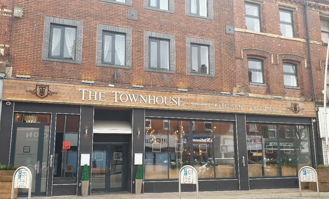 The Townhouse Bar Kitchen And Rooms主图