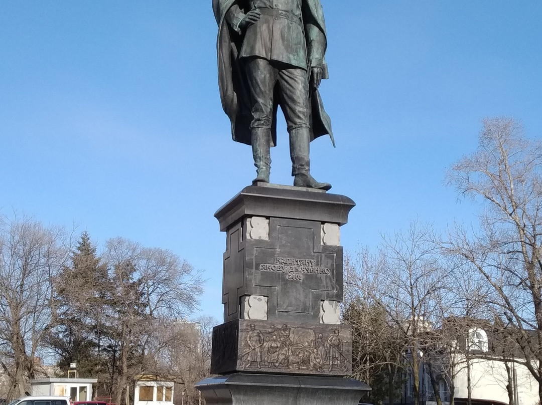 Monument to Yakov Diyachenko景点图片