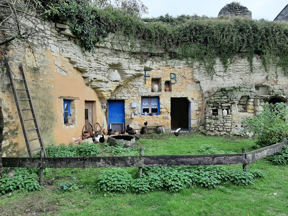 Maisons Troglodytes des Forges景点图片