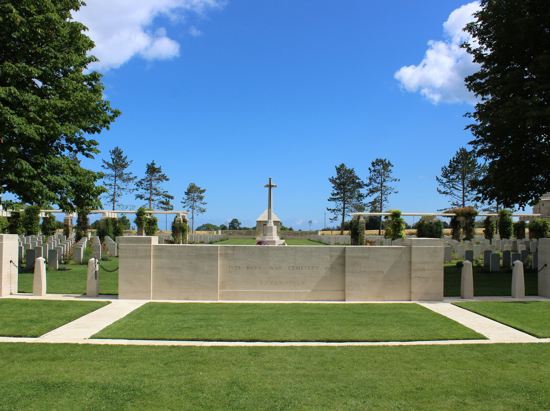 Cimetière Militaire Britannique de Bazenville景点图片