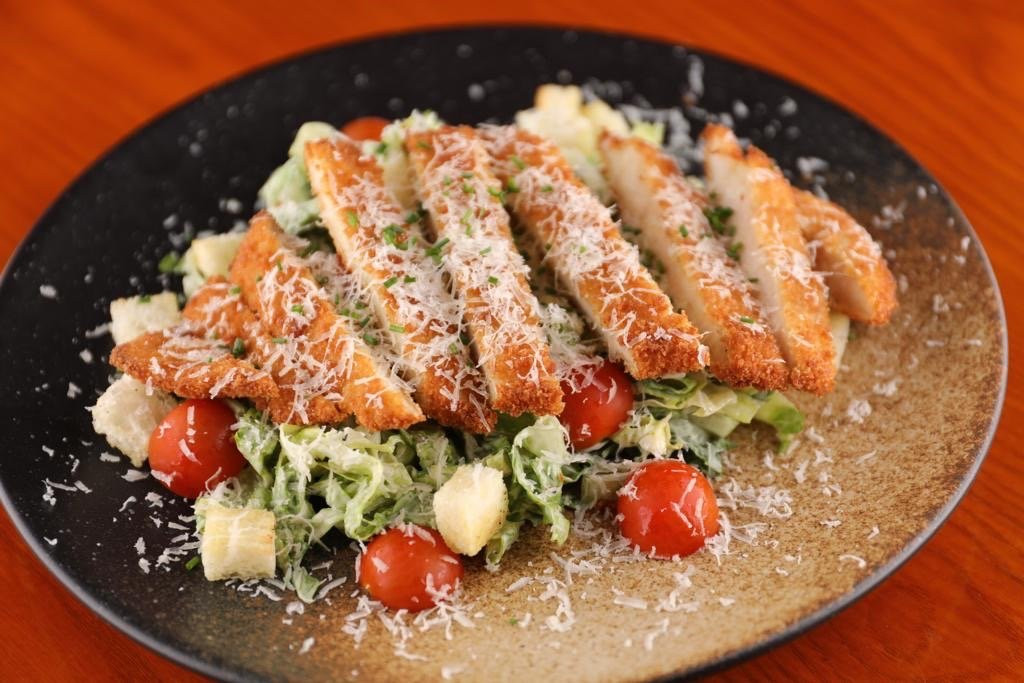 Al Jazirat Al Hamra餐馆和美食-Dishierto