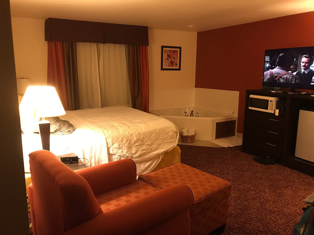 Rodeway Inn & Suites Near Okoboji Lake主图