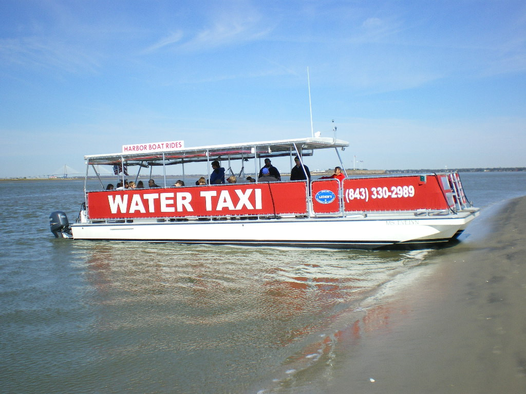 Charleston Water Taxi景点图片