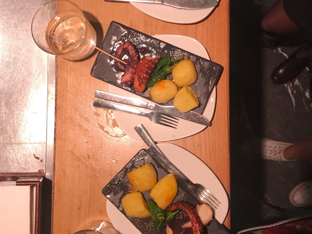 Ansoain酒店住宿-Pension Otano