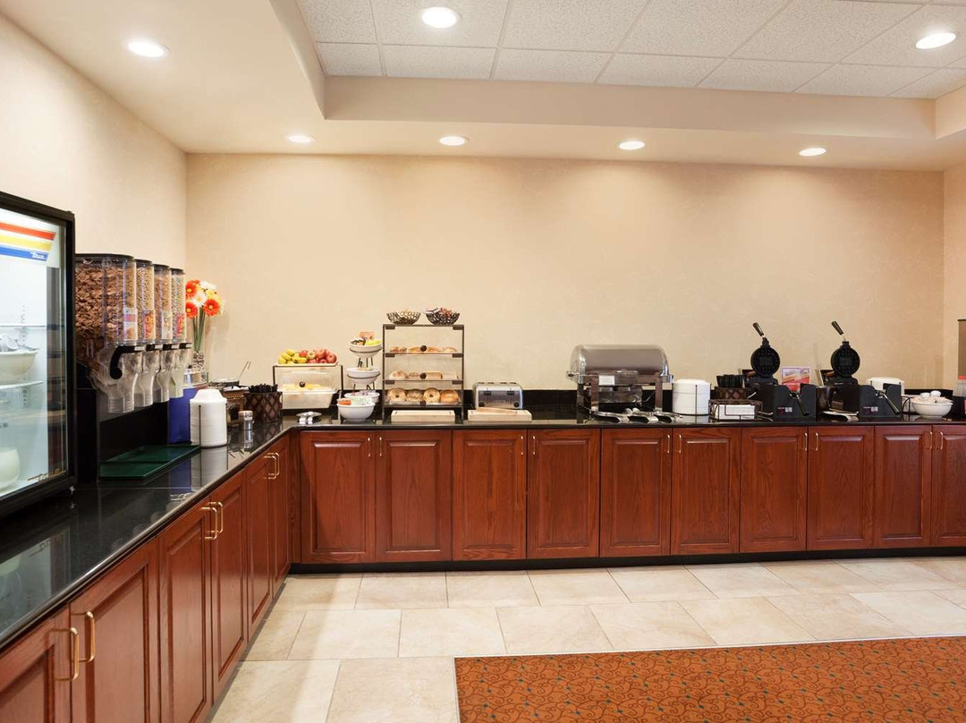 Country Inn & Suites by Radisson, Lexington Park (Patuxent River Naval Air Station), MD主图