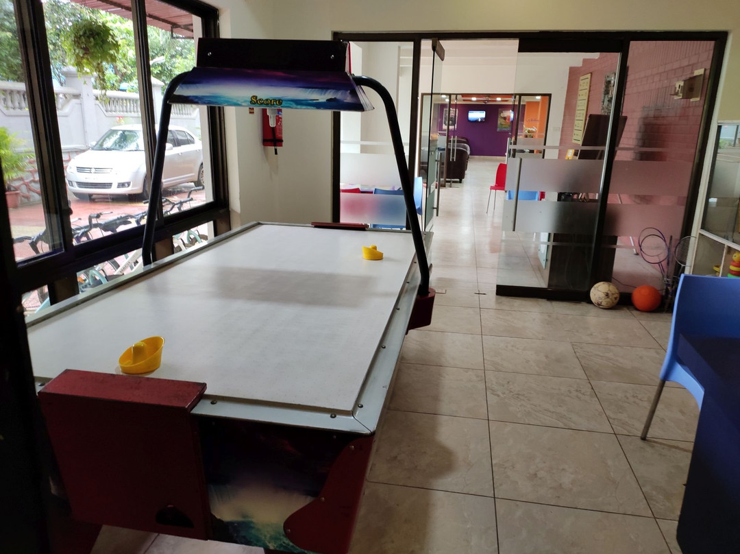 Sterling Lonavala主图