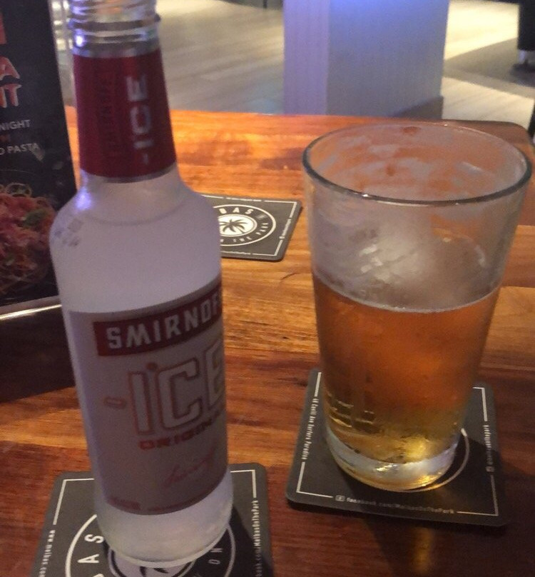 The Cavill Hotel-冲浪者天堂必去景点