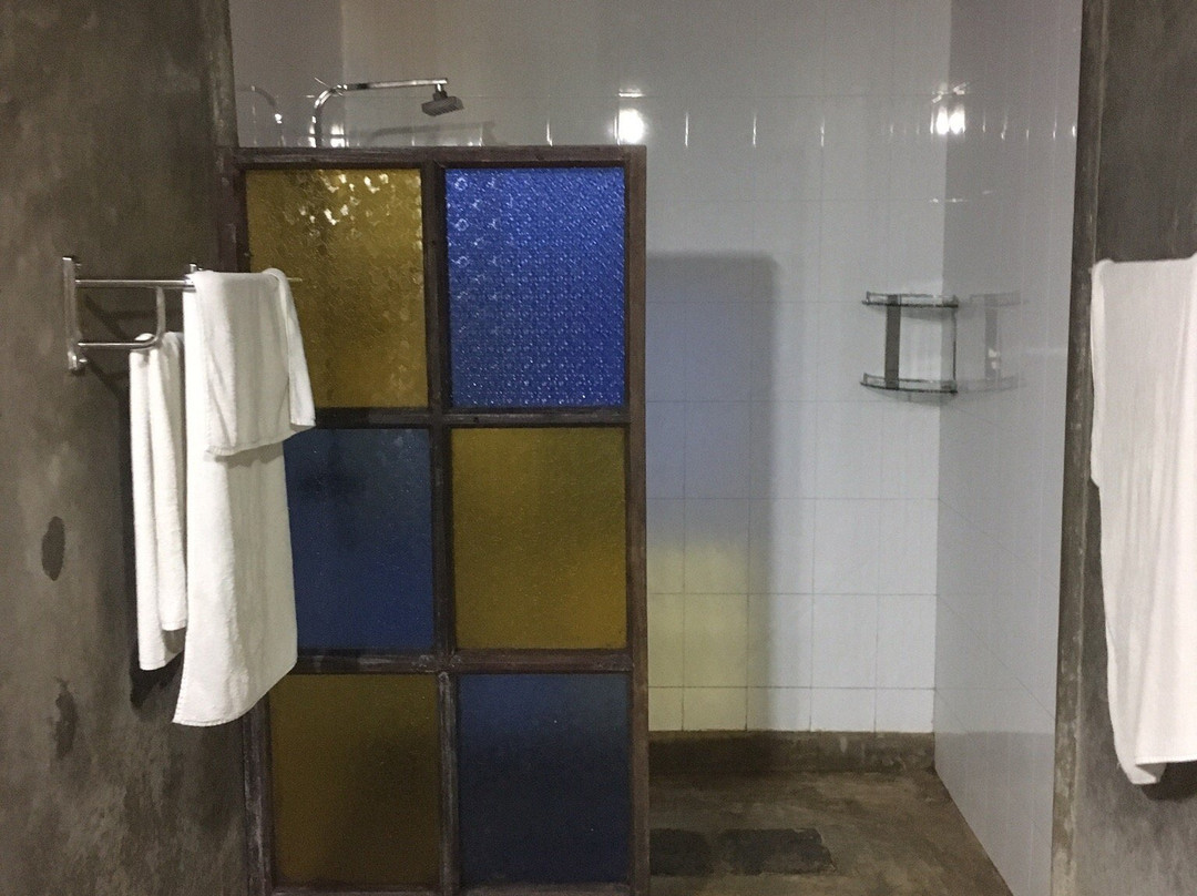 皇家山脉酒店主图