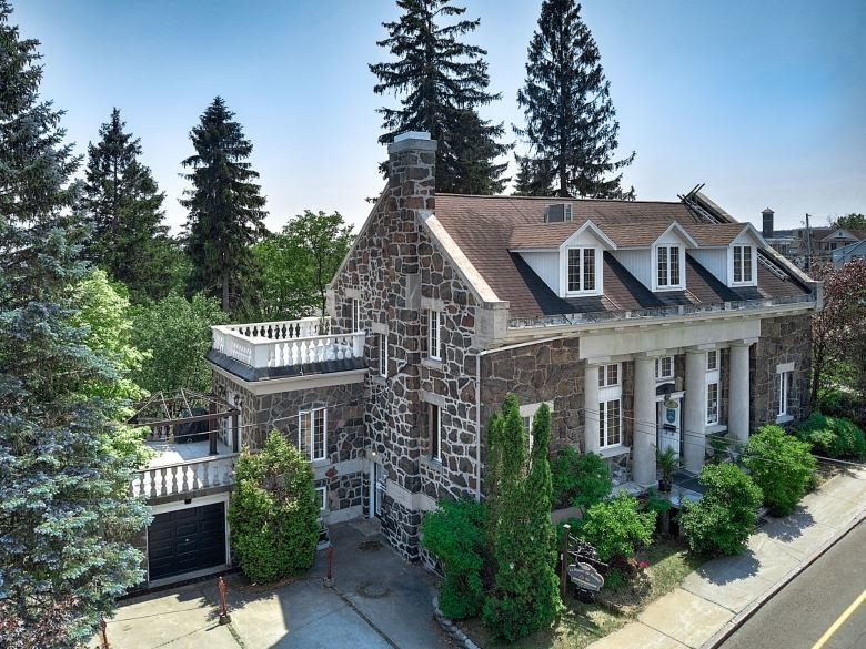 Le Manoir du Rocher主图