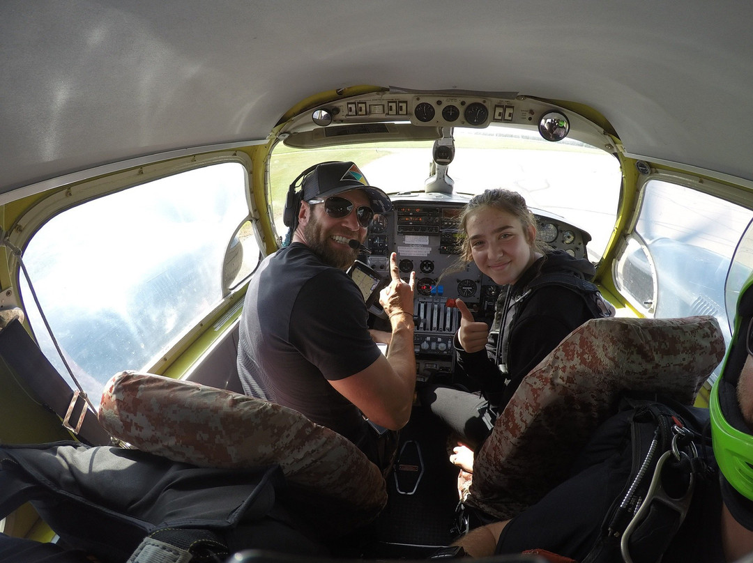 Alberta Skydive Central景点图片