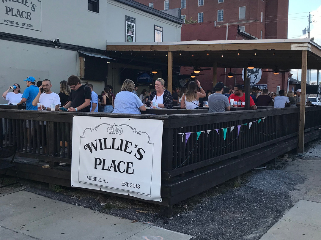 Willie’s Place景点图片