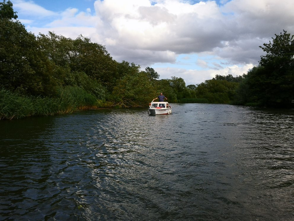 Abingdon Bridge Marine景点图片