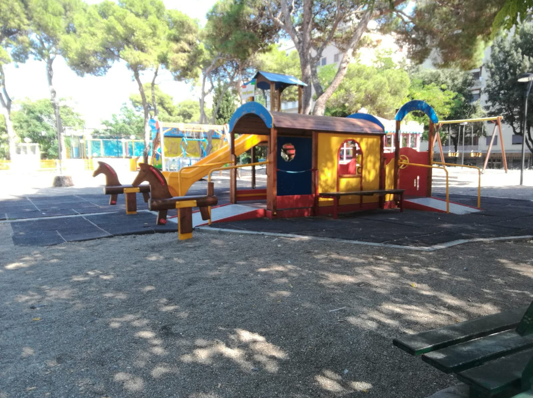 Giardini Peripato-塔兰托必去景点