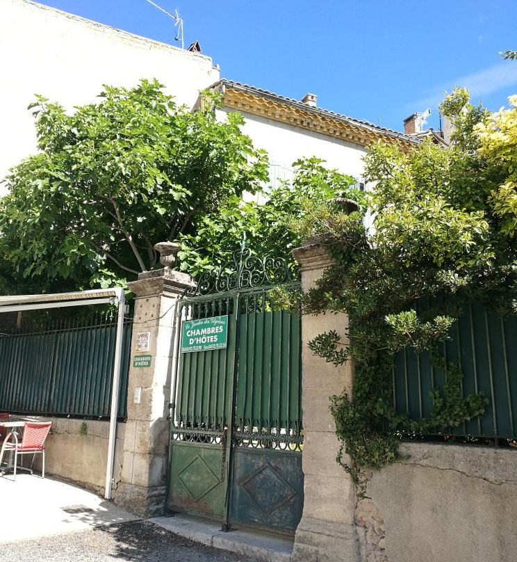 Le Jardin des Glycines主图