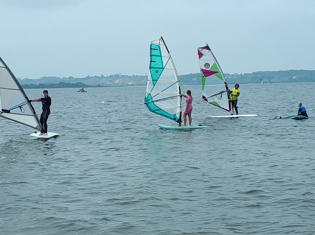 Rewa Surf Center景点图片