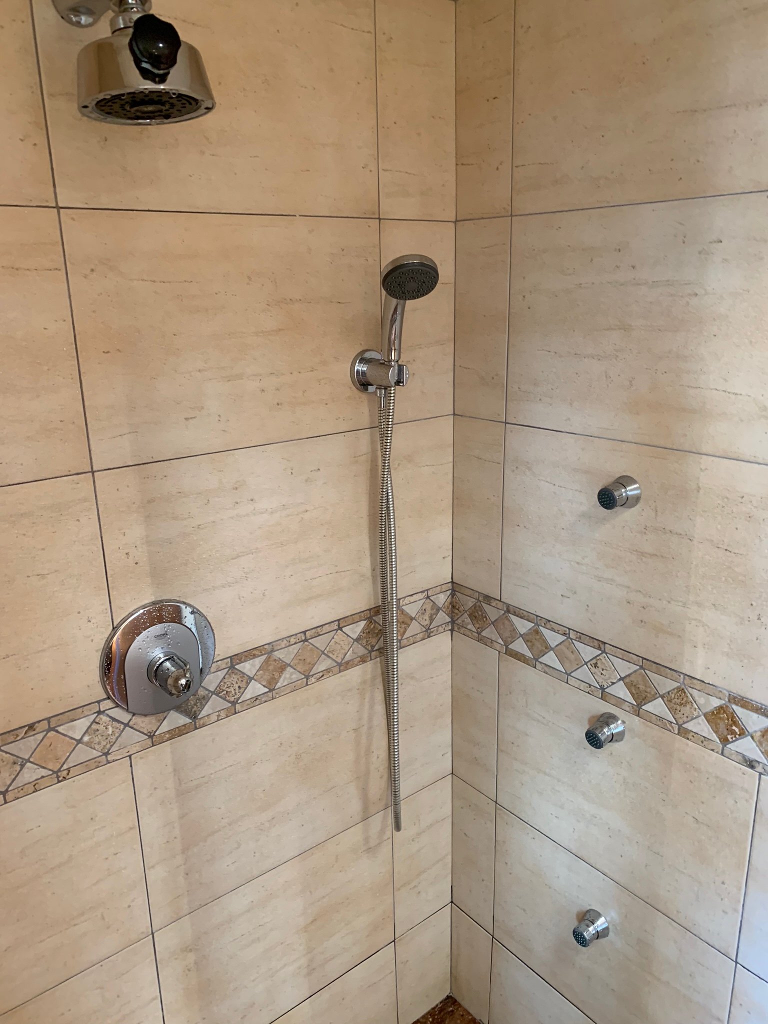 Hotel Villava Pamplona-浴室