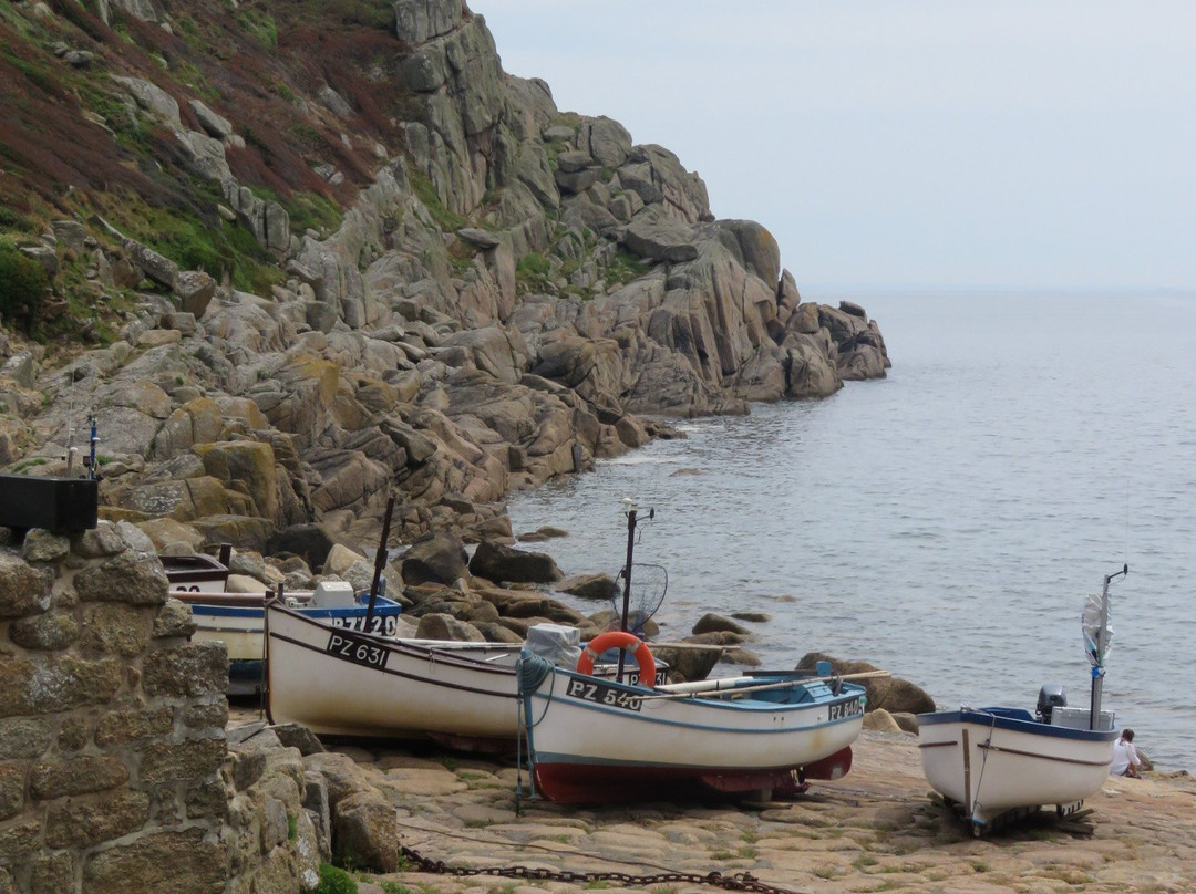Penberth Cove景点图片