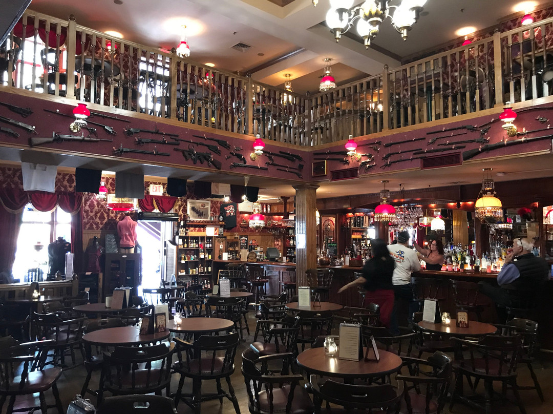 Red Garter Saloon-基斯通必去景点