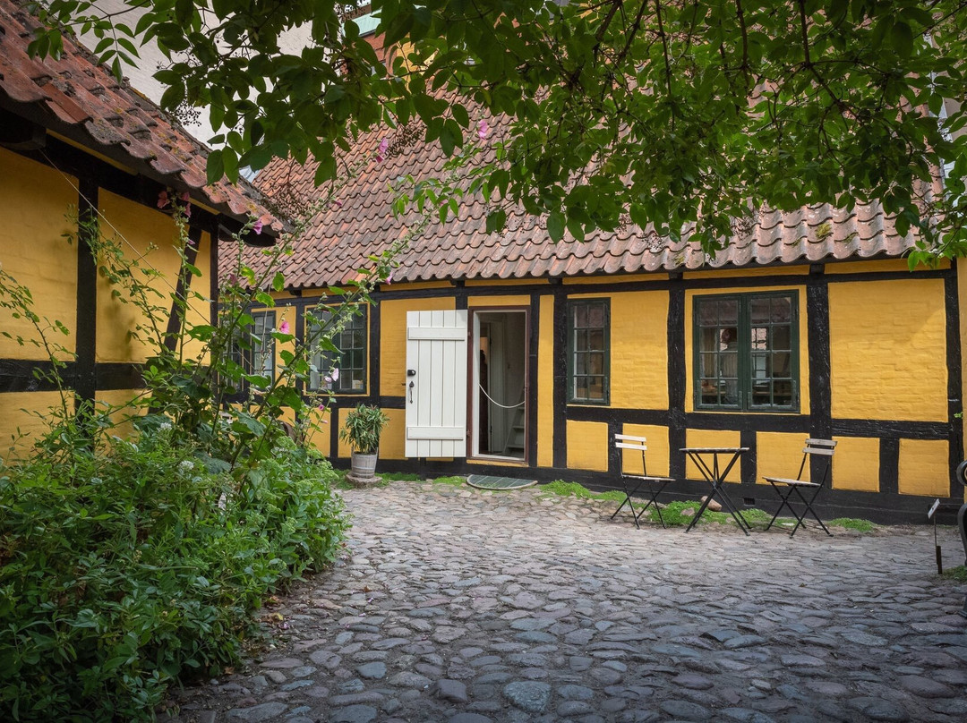 Hans Christian Andersens Childhood Home景点图片