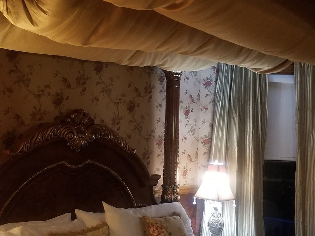 Derby Line Village Inn主图