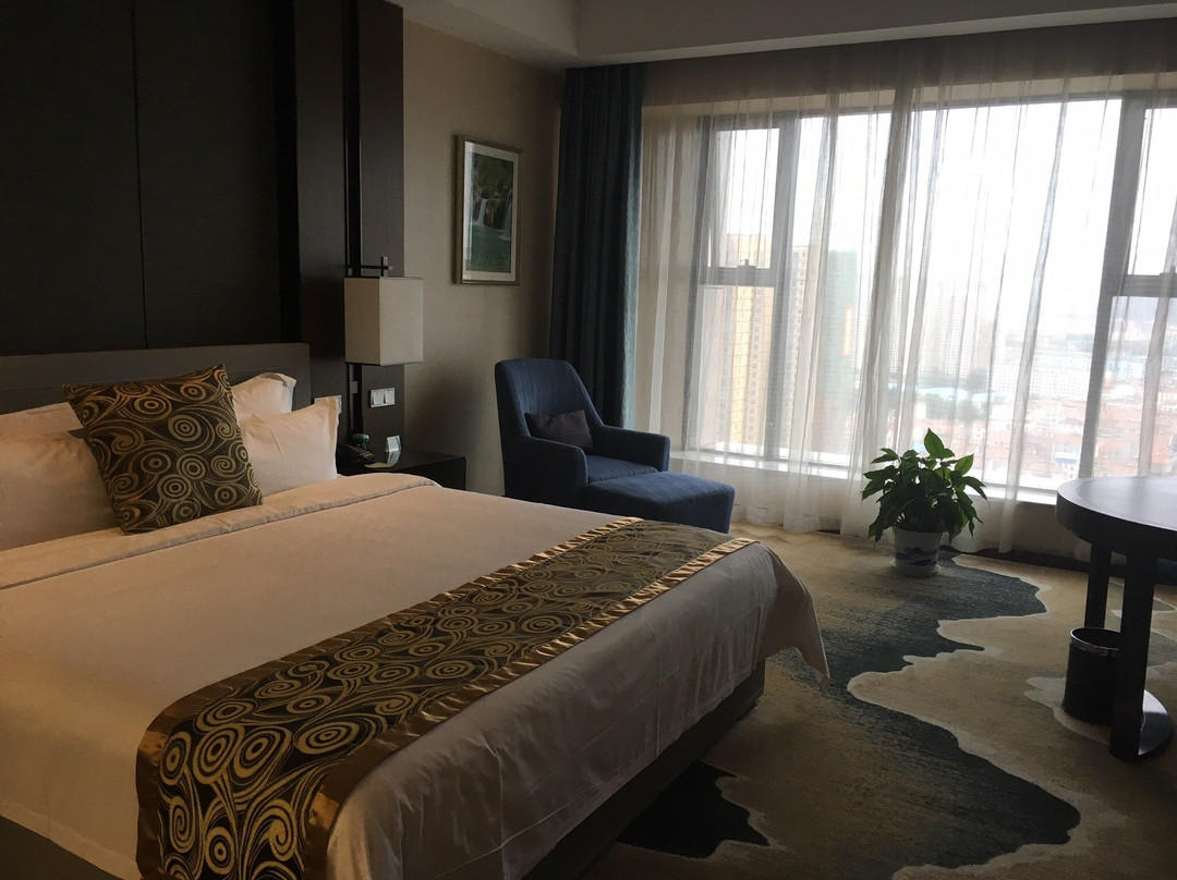 乾坤国际大酒店主图