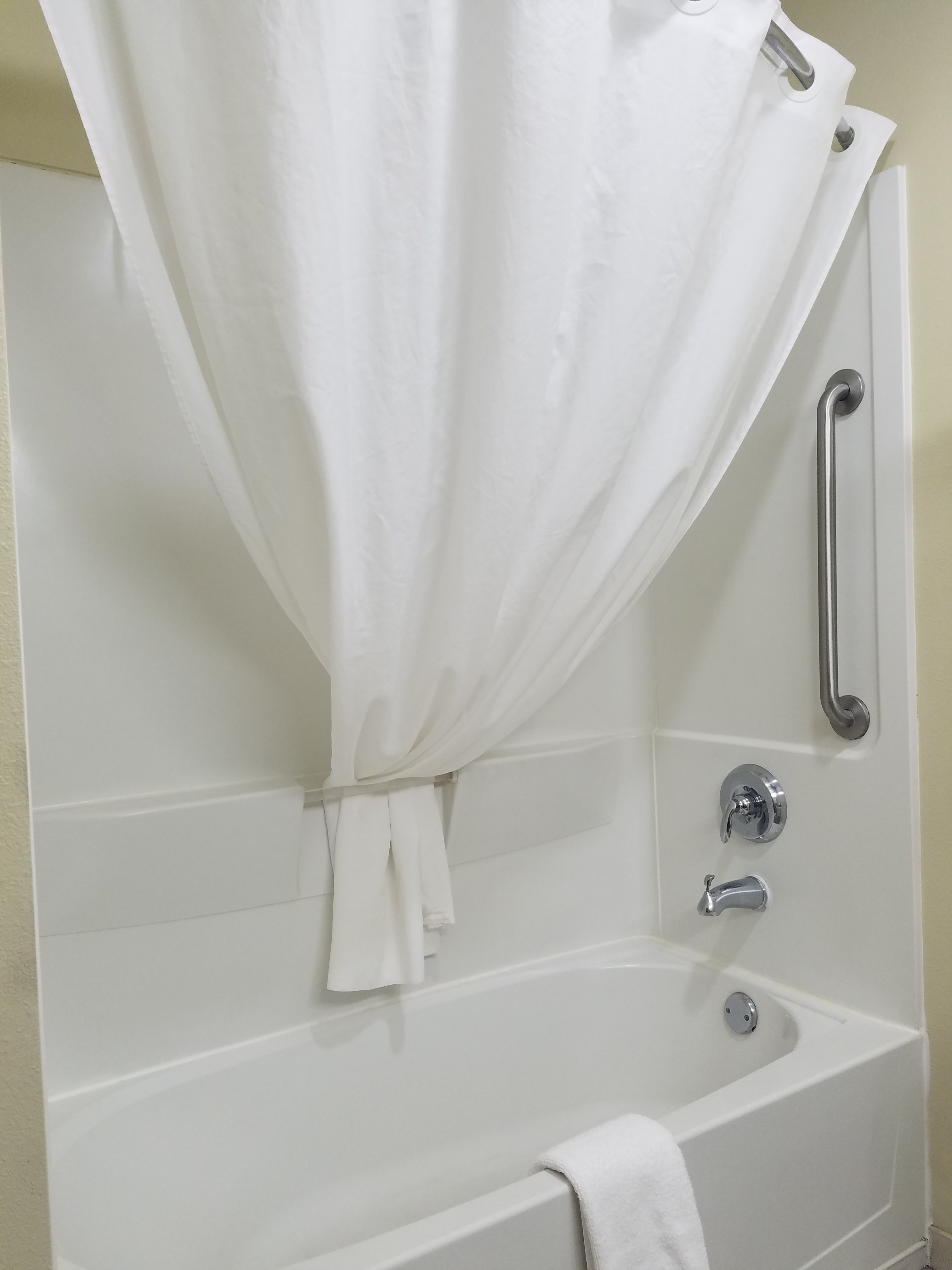 Spark By Hilton Savannah South I-95-浴室