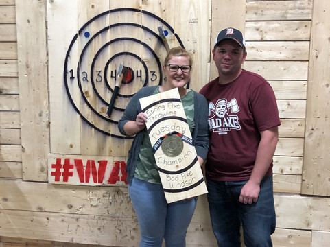 Bad Axe Throwing Windsor-温莎堡必去景点