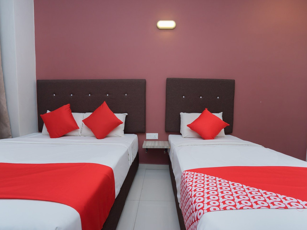 Super Oyo Capital O 90556 Hotel Cherita Rooms主图