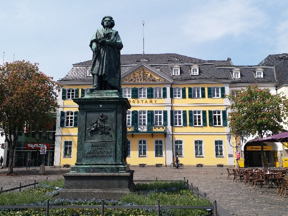 波恩旅游景点-Beethoven-Denkmal