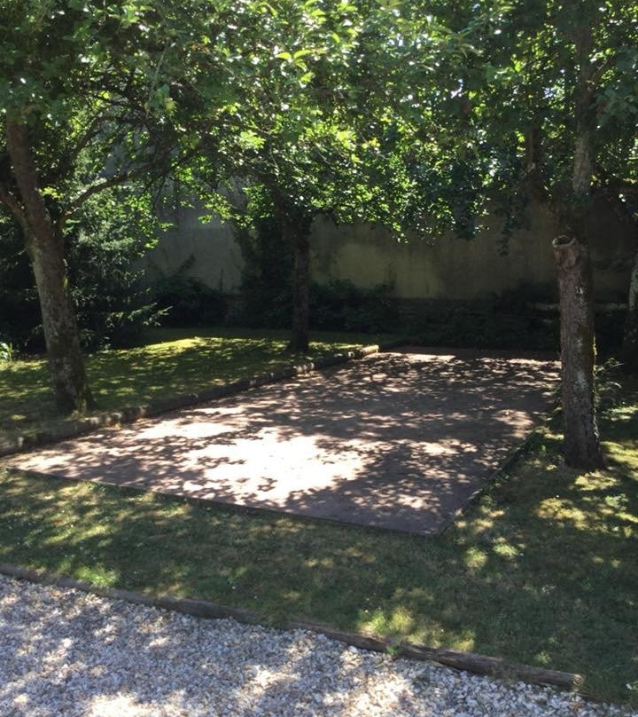 Au Vieux Cadran主图