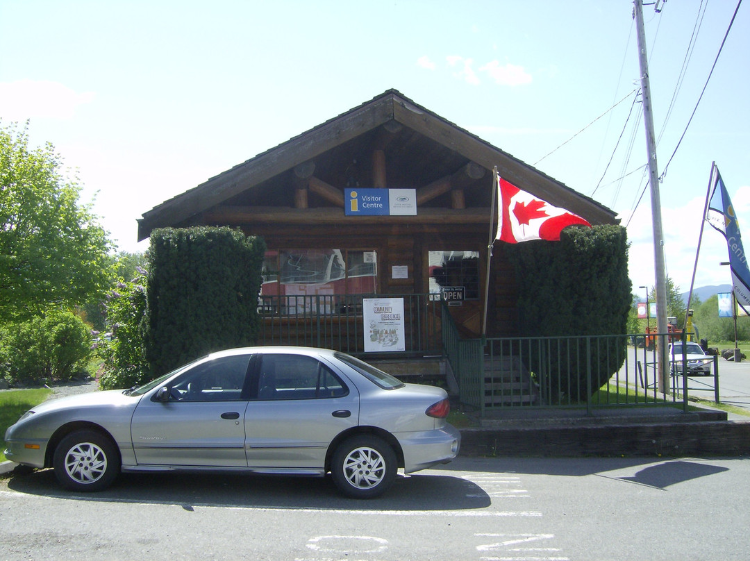 Cowichan Lake Visitor Services景点图片