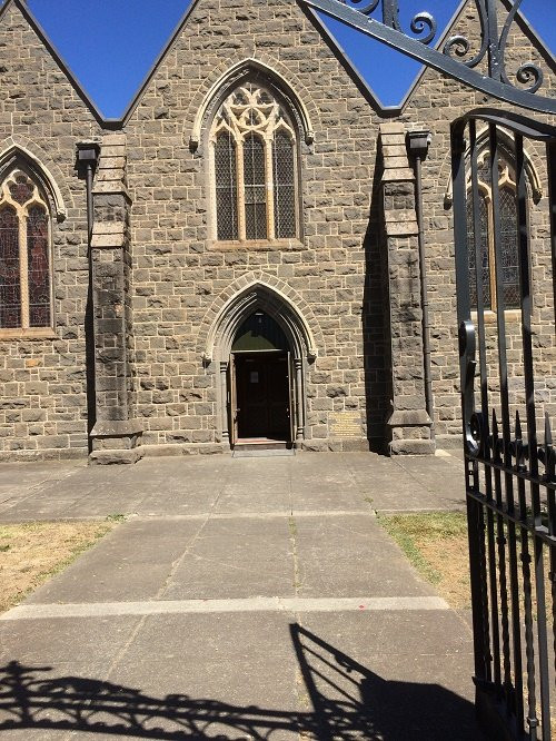 Our Lady of the Rosary Church-凯尼顿必去景点